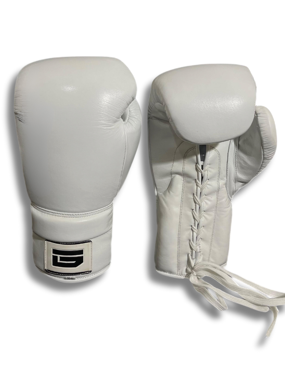 Guantes de boxeo con cordones atemporales en color blanco